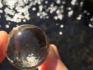 クリスタルと水の共鳴